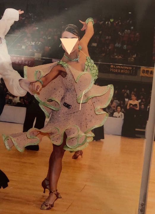 社交ダンス ライム ラテンドレス 衣装 美品 ベサ