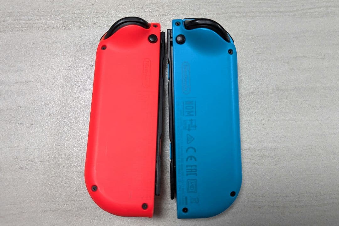 Nintendo switch本体、ガラスフィルム・ケース付き