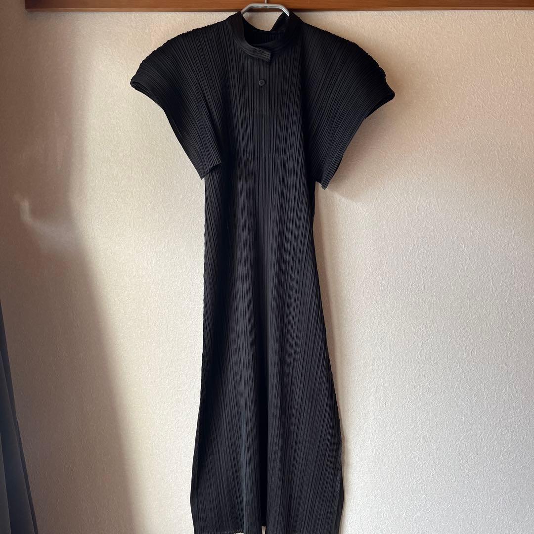 プリーツプリーズ　ワンピース(8月チャコール)