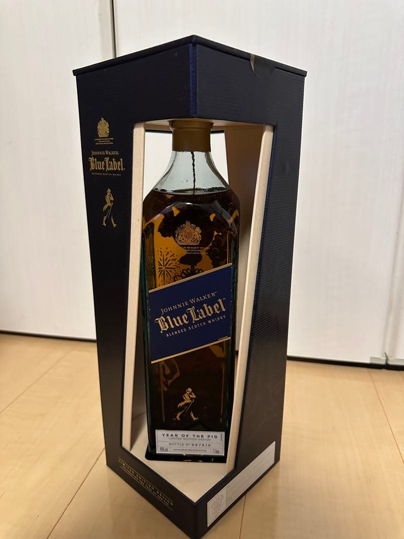 ジョニーウォーカー ブルーラベル 干支亥年エディション　1ℓ瓶