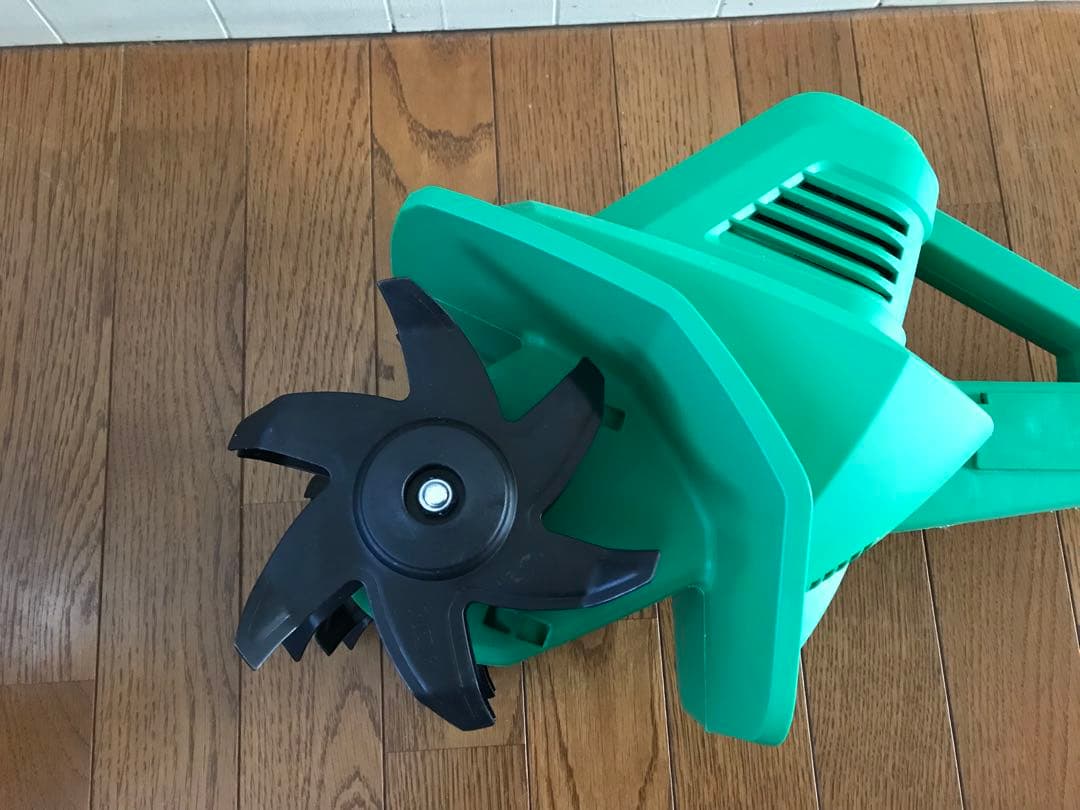 電動耕運機　緑色　コード式