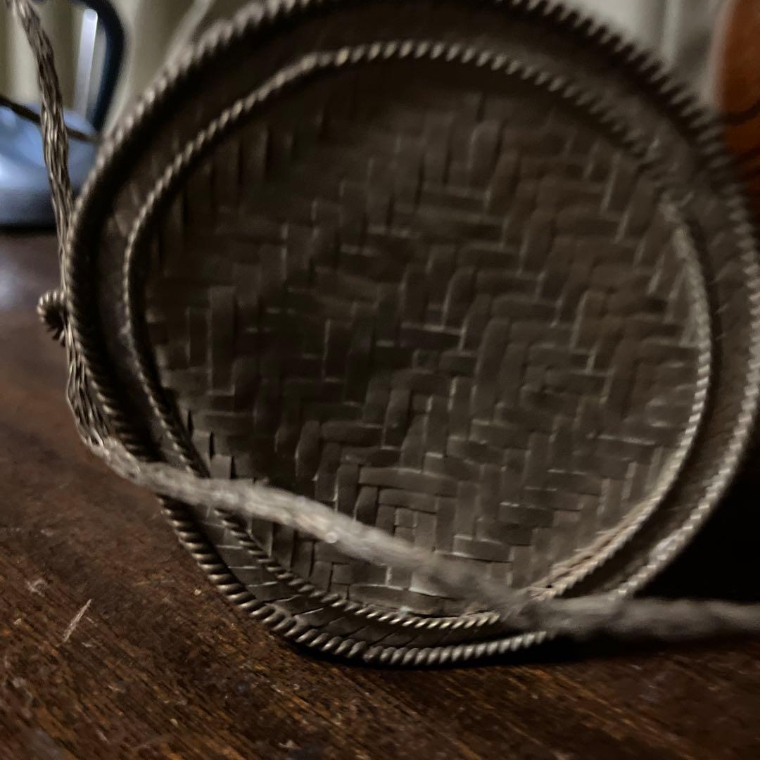 ラオス　シルバー製　円筒形小物入れ　ヴィンテージ