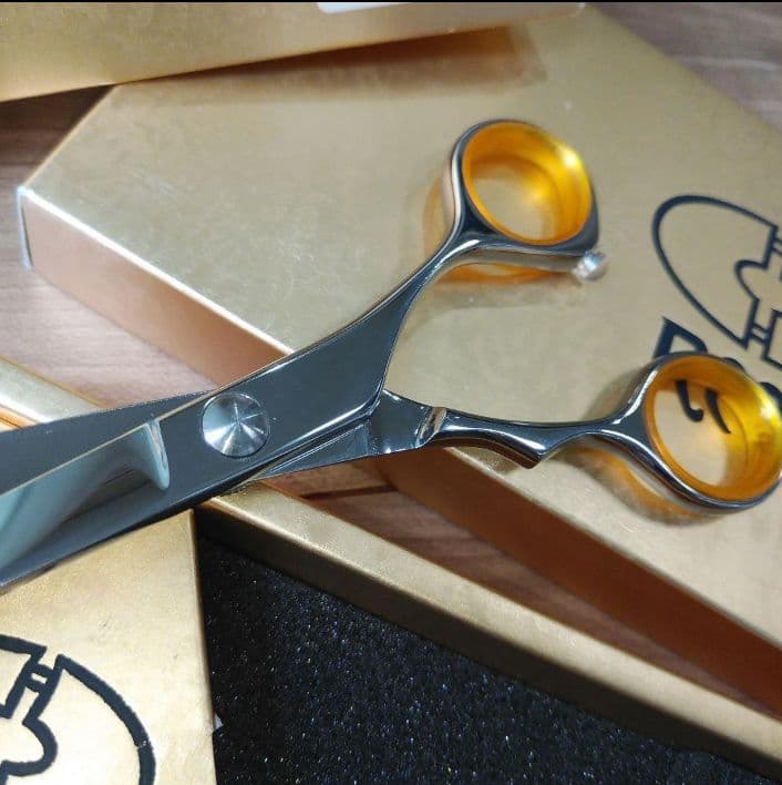 極美品&2本セット販売【柳生 REOX シザー 美容師 ハサミ 美容室】