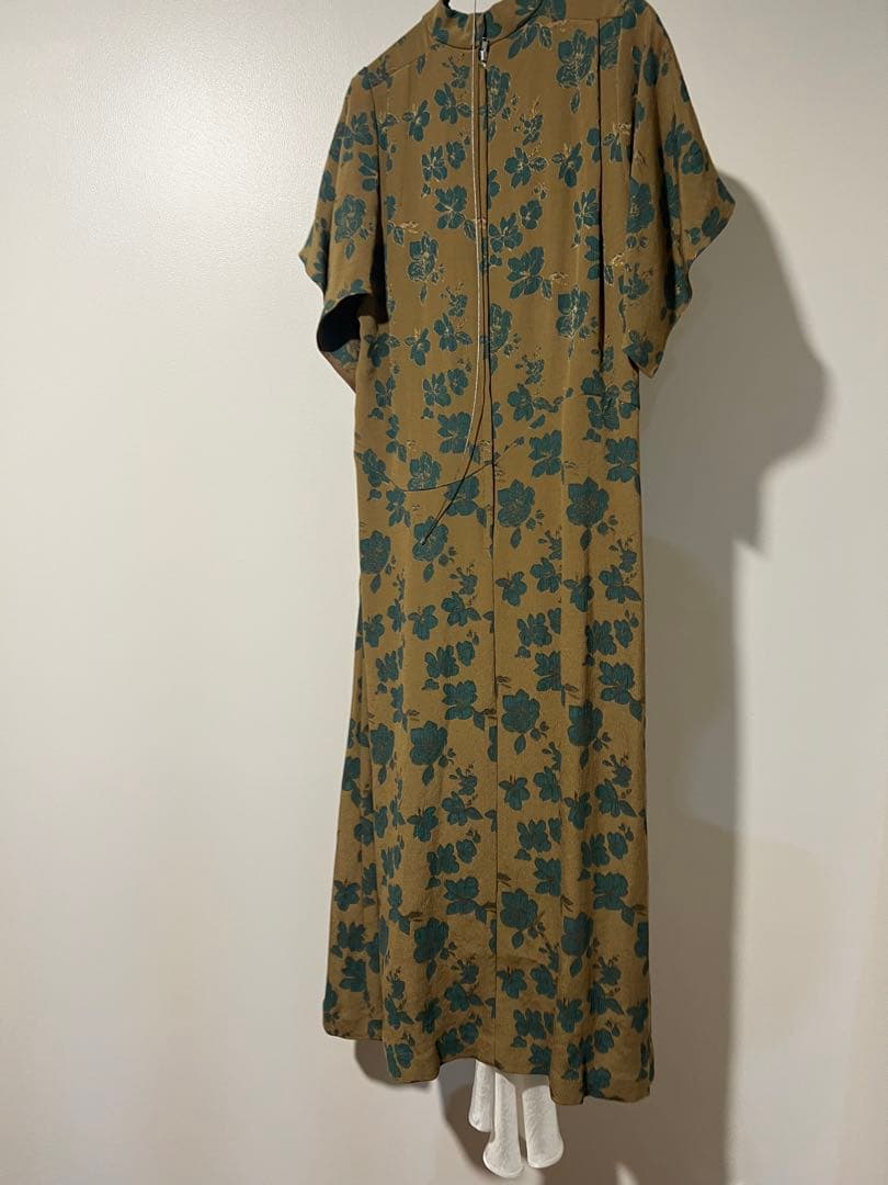 ワンピース Flower jacquard dress / TOGA PULLA
