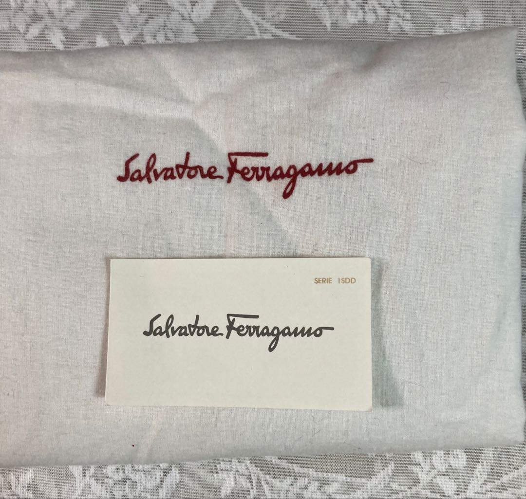 Salvatore Ferragamo ショルダーバッグ 黒BK-1899
