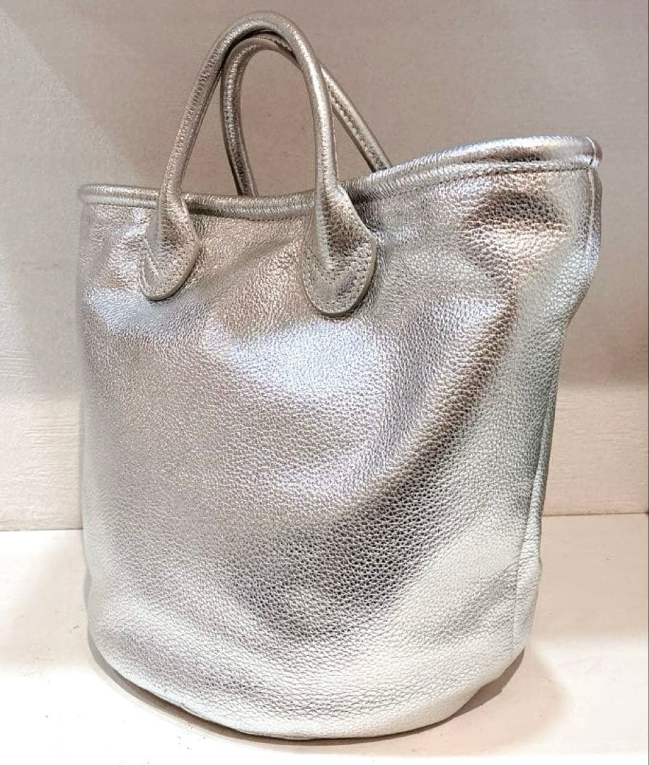 【美品】PAPILLONNER SEAU バケツトートレザーバッグ　シルバー