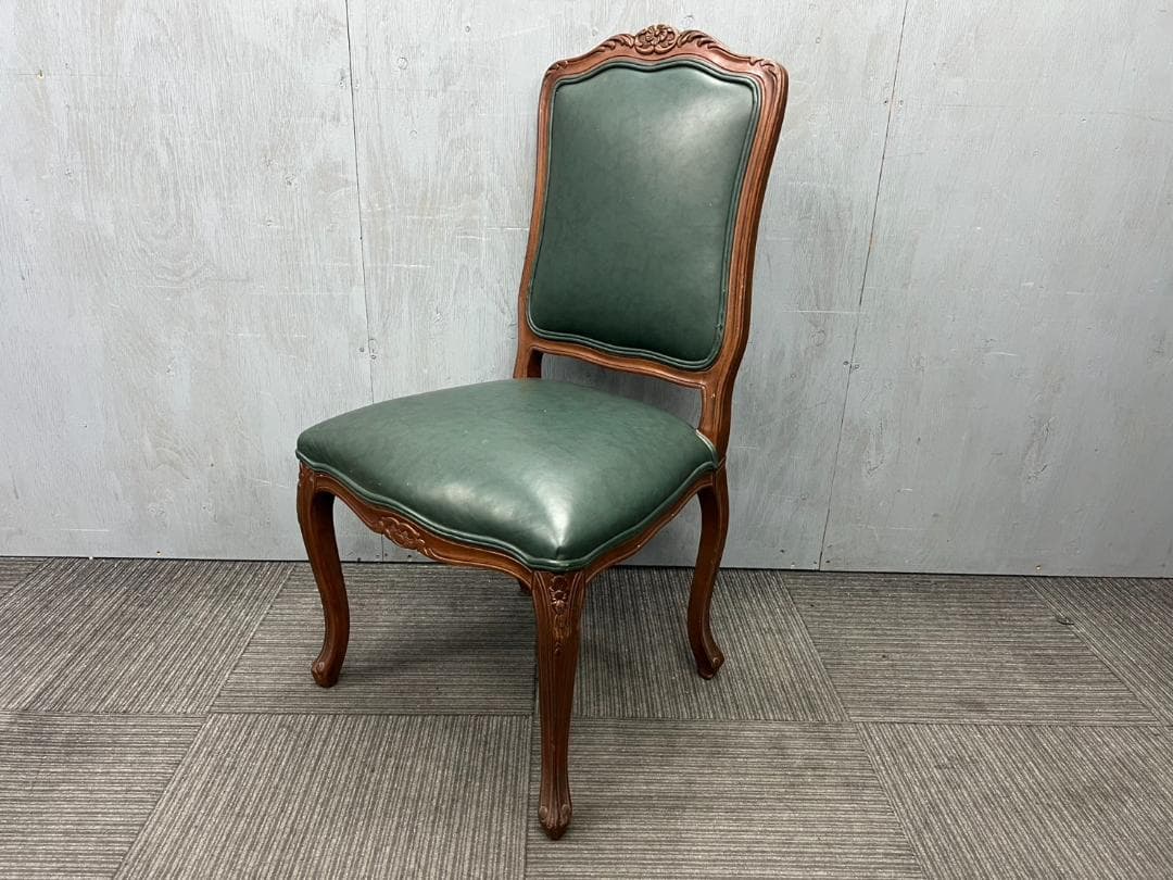 1057◆格安配送地域あり◆ イーセンアーレン ◆ダイニングチェアー◆ロビー