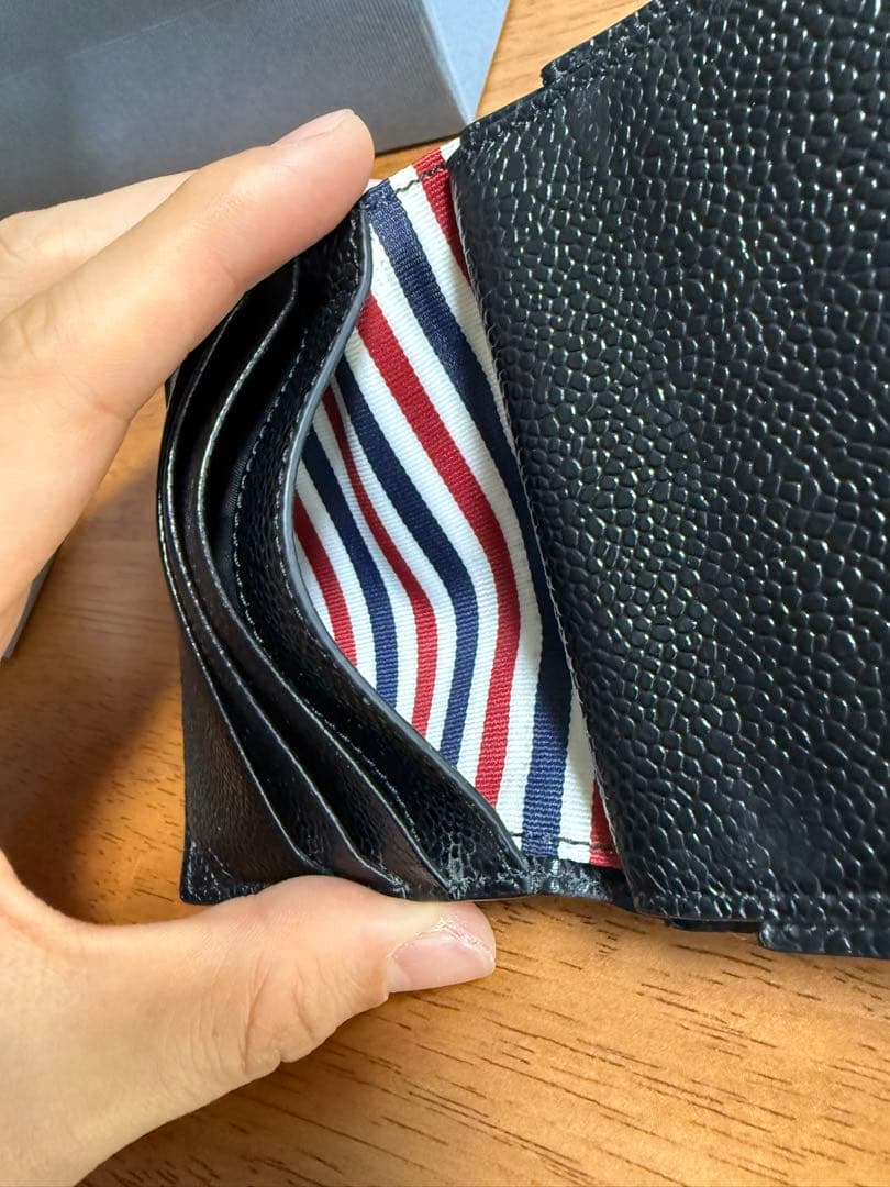 THOM BROWNE ブラック 二つ折り財布