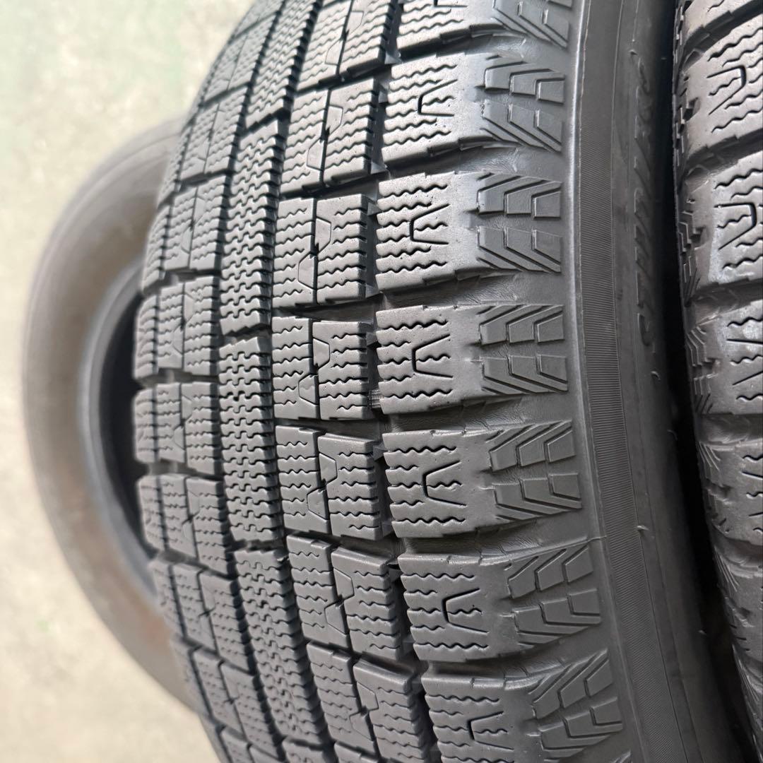 バリ溝！195/65R15 スタッドレスタイヤ 4本セット TOYOタイヤ