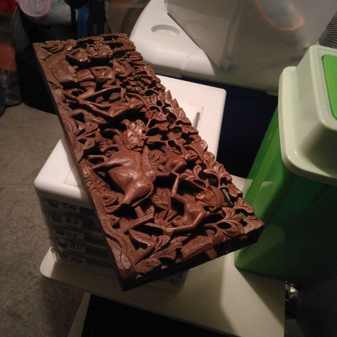 装飾品、詳細不明