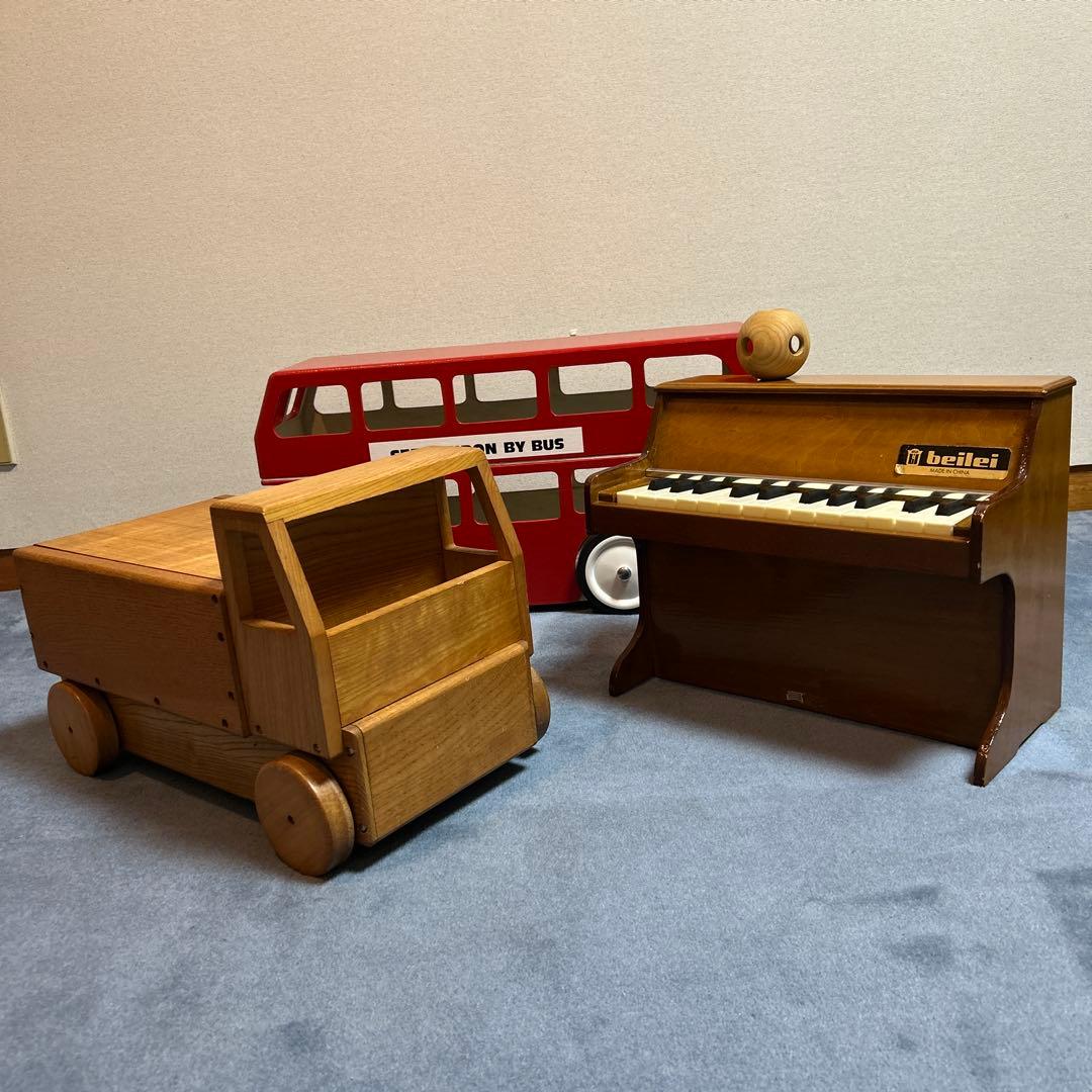 木製おもちゃ　ミニピアノ