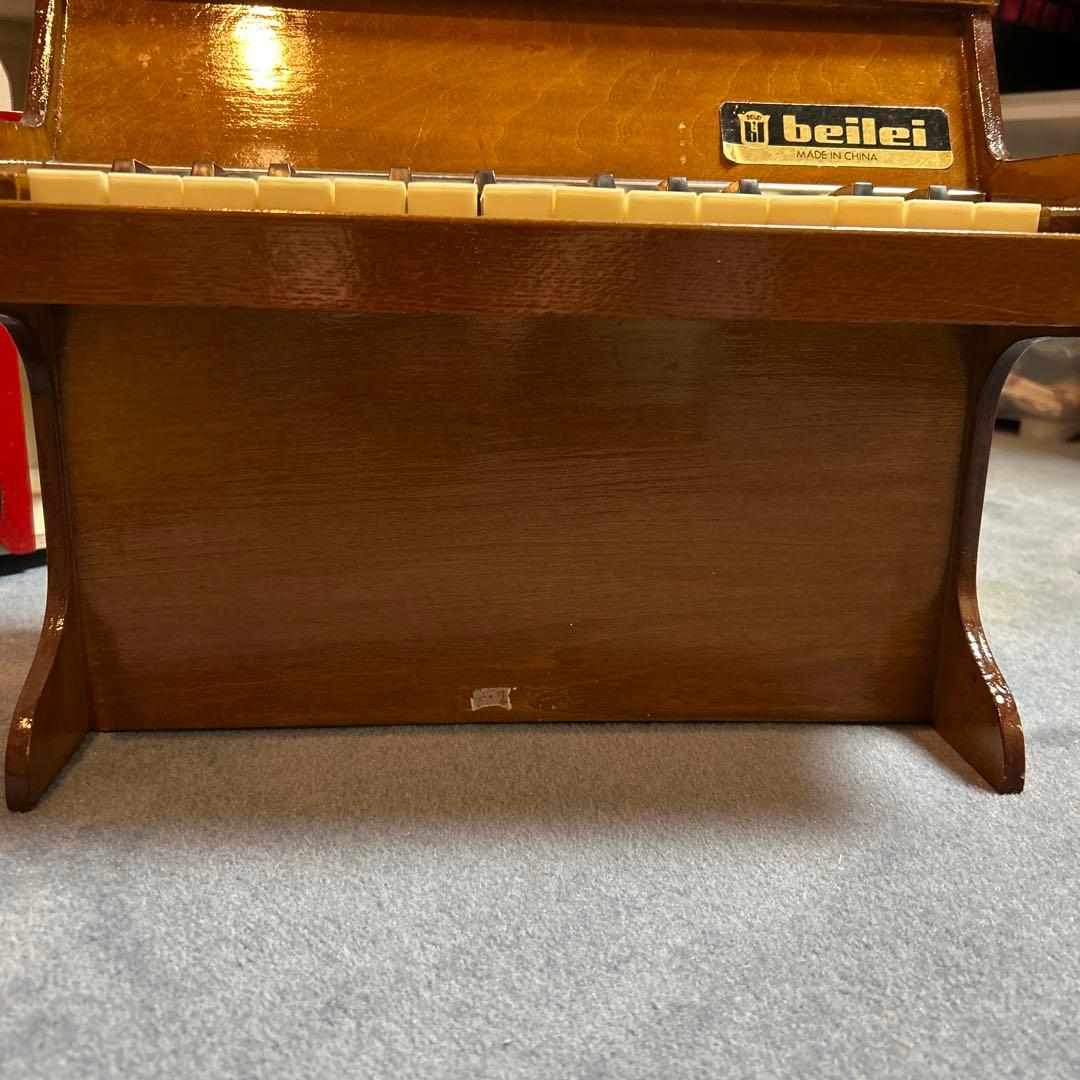 木製おもちゃ　ミニピアノ