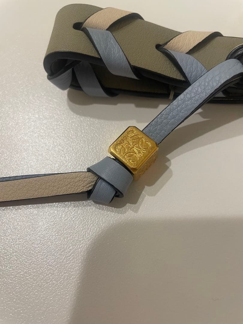 LOEWE 編み込みデザイン キーリング