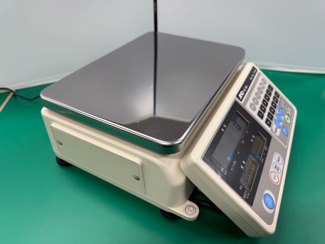 美品！綺麗です。AND HC-3K デジタルスケール ほぼ未使用です。