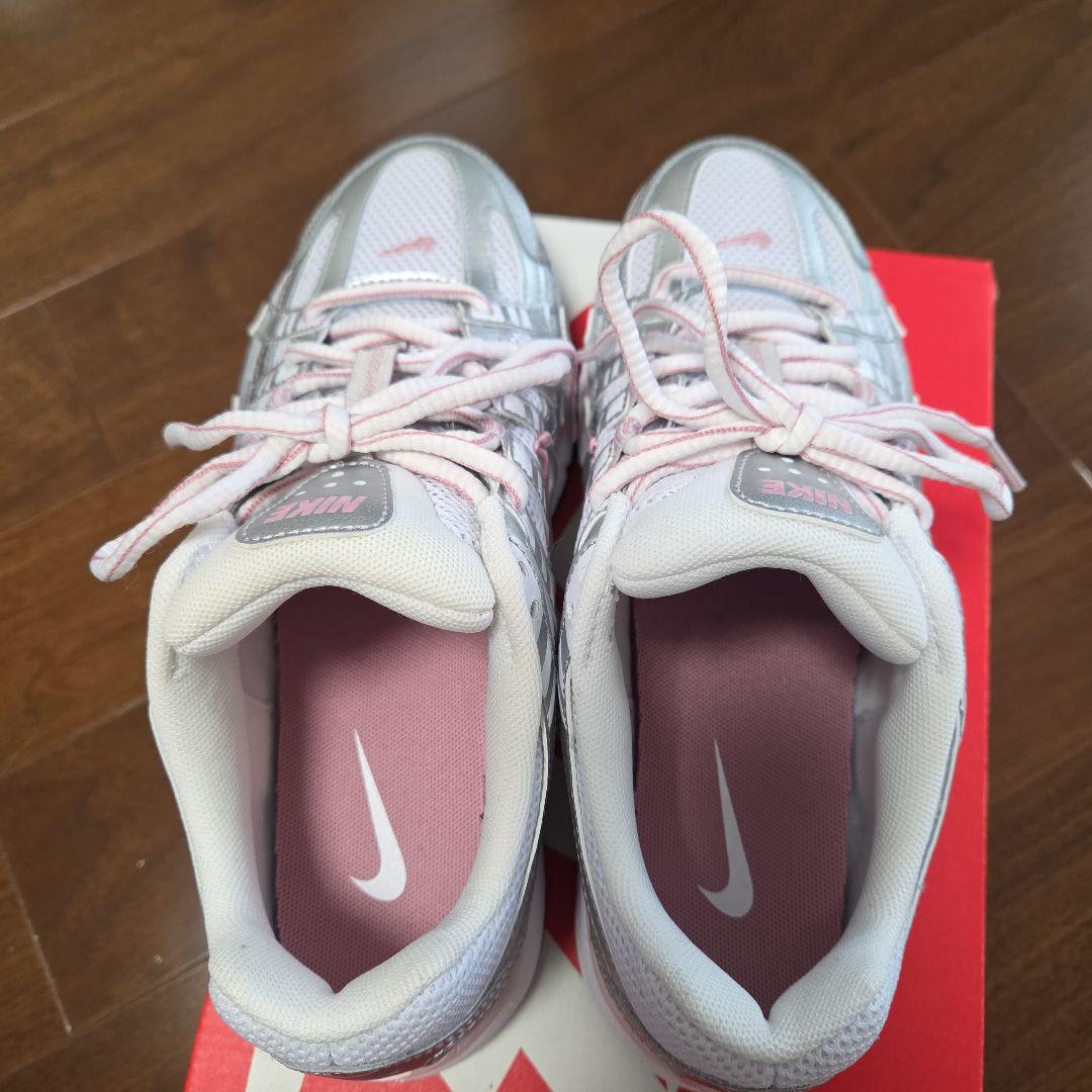 NIKE P-6000　シューズ シルバー/ピンク　ドアーズ　トゥモローランド