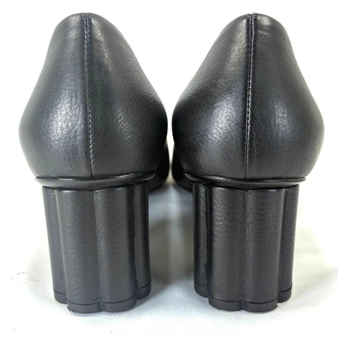 【極美品級】Ferragamoフェラガモ CAPUA55 パンプス 7C 黒