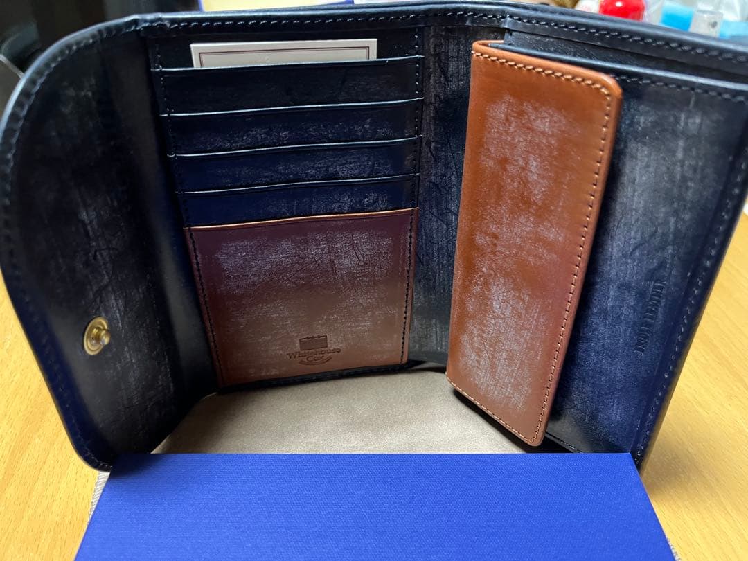 新品 ホワイトハウスコックス 即完売 限定バイカラー仕様 三つ折財布 ビギン掲載
