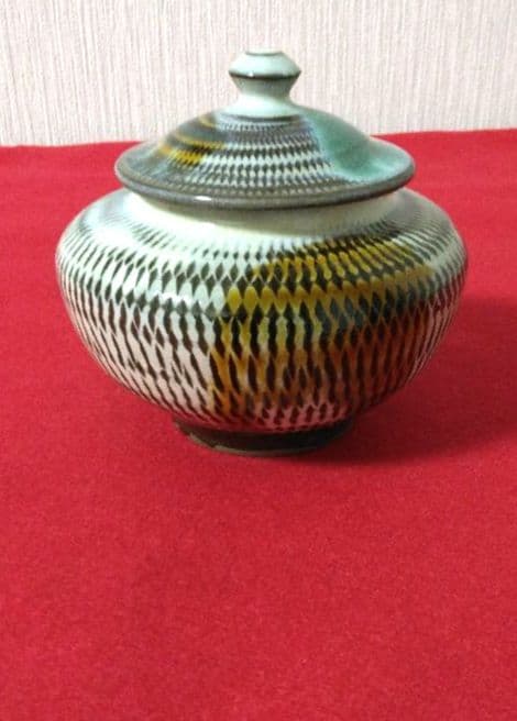 小鹿田焼 陶器 壺 飛び鉋 刷毛目