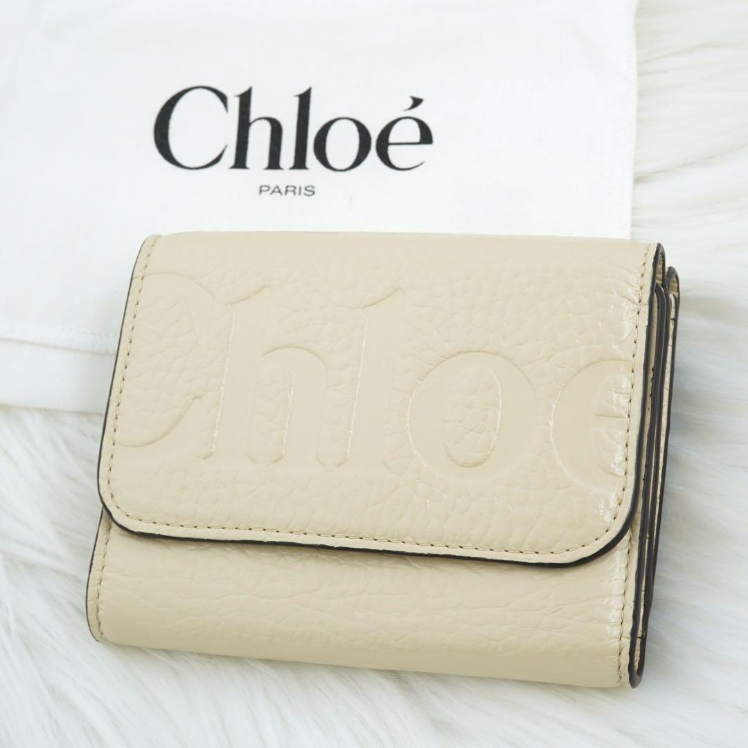 ほぼ未使用品　Chloe クロエ　三つ折り財布　レザー　ロゴグラム　アイボリー
