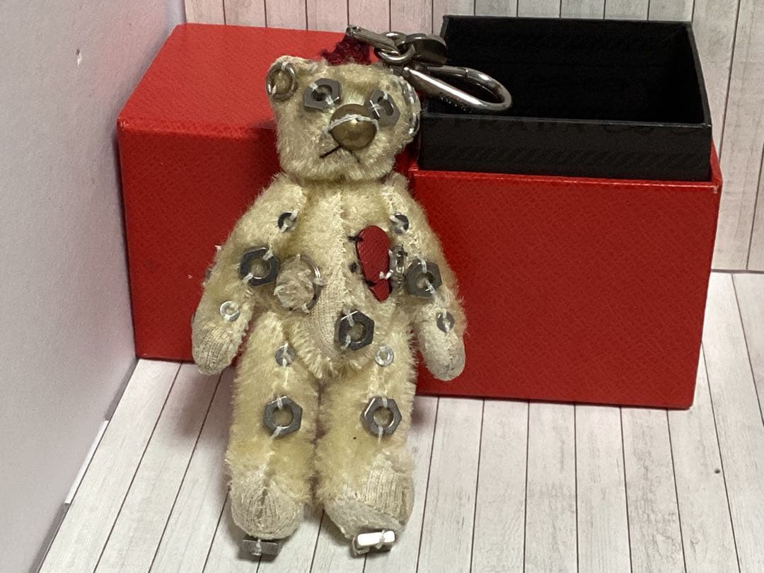 箱付きプラダPRADA テディベアキーホルダー 本物