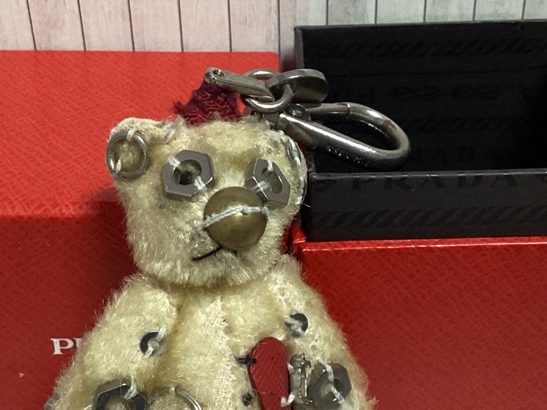 箱付きプラダPRADA テディベアキーホルダー 本物