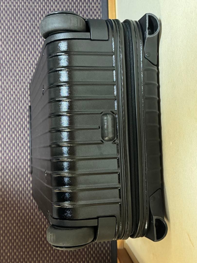 RIMOWA リモワ サルサ 35L マットブラック 機内持ち込みサイズ