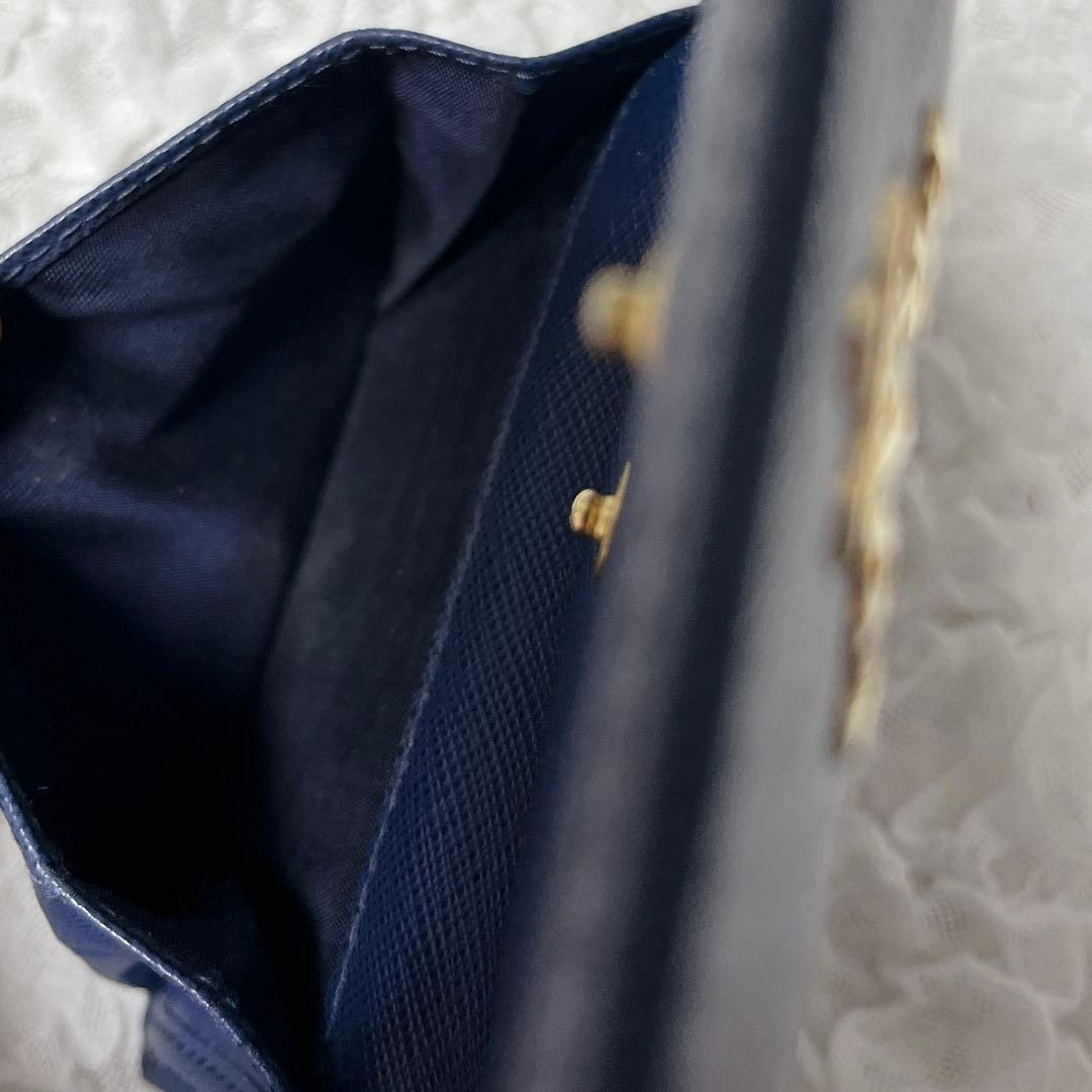 極美品✨PRADA ネイビー 二つ折り財布　サフィアーノレザー　ゴールド金具