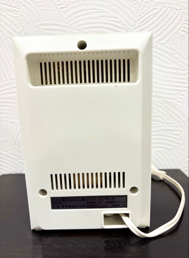 アンティーク　　昭和45年（1970年）製 愛知電気製　電動缶切り　極希少