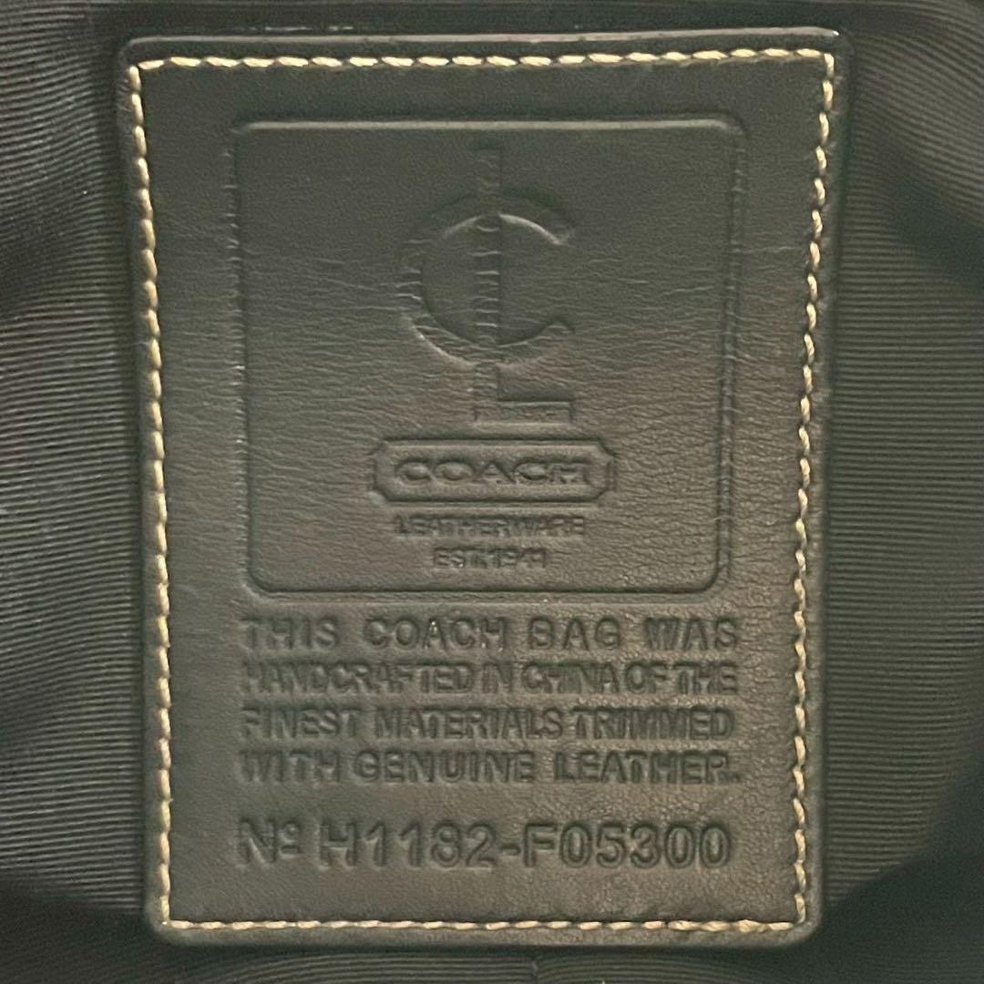 美品 コーチ クロスボディ メッセンジャーバッグ ショルダーバッグ A4 PC