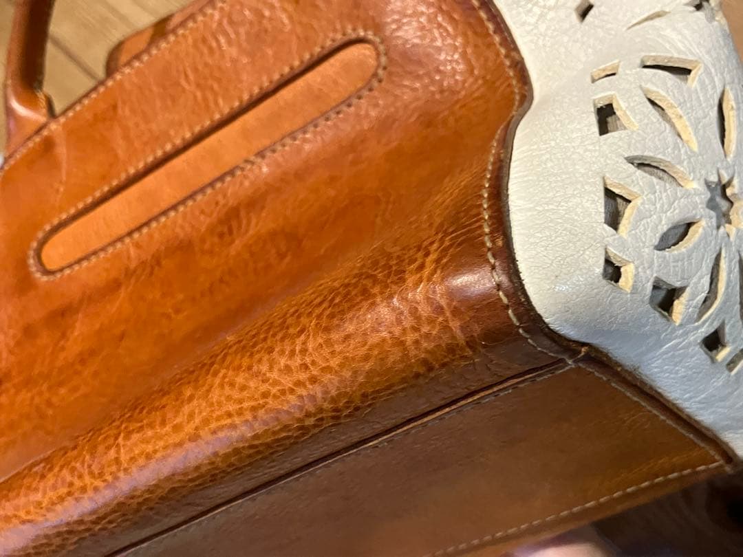 gentenキュービック カットワークトートバッグ、ミニ財布、手入れ用品セット