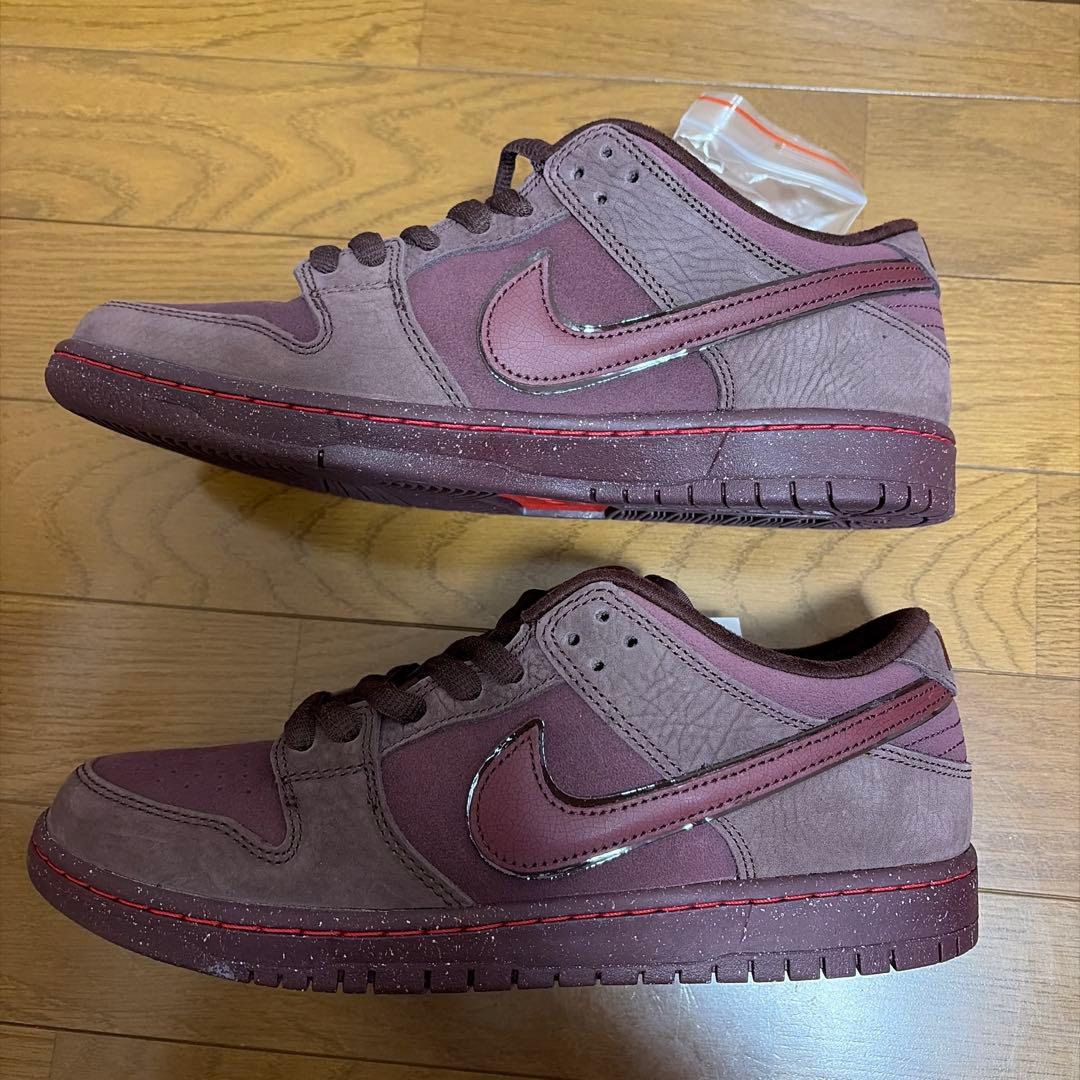 靴 NIKE SB DunkLow Pro PRM City of Love27.5