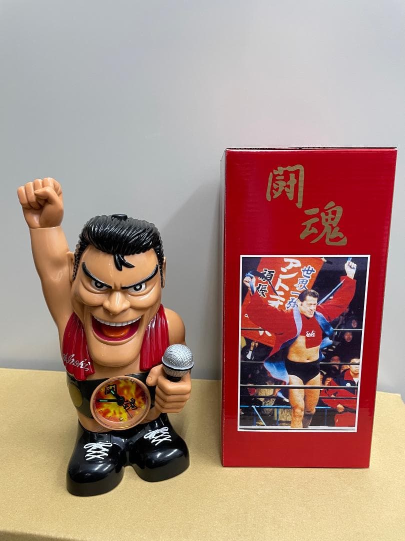 アロイパパ：アントニオ猪木★フィギュア★目覚まし時計★ダーッ！