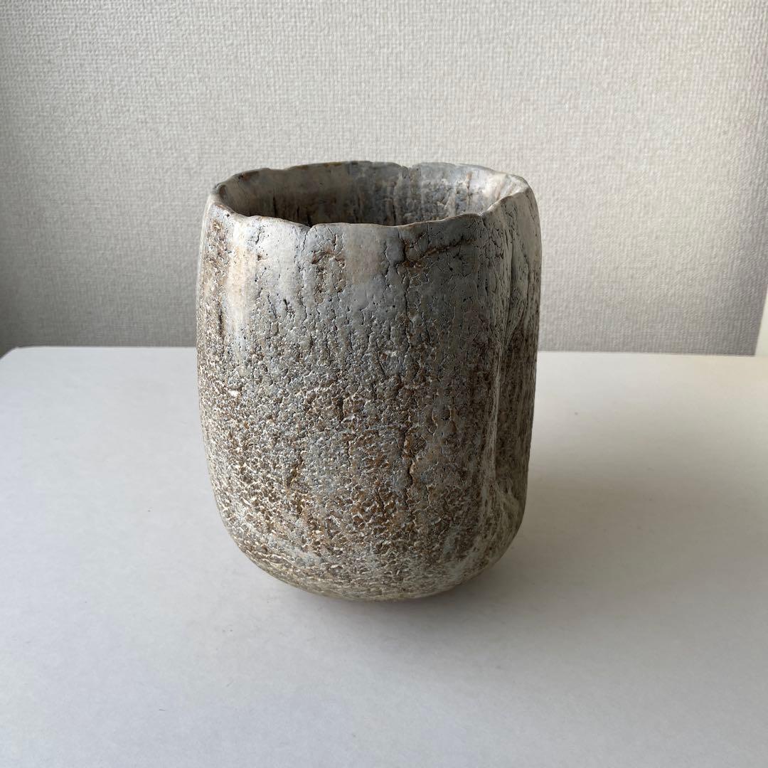 大江幸彦　花瓶　白釉薬　共箱
