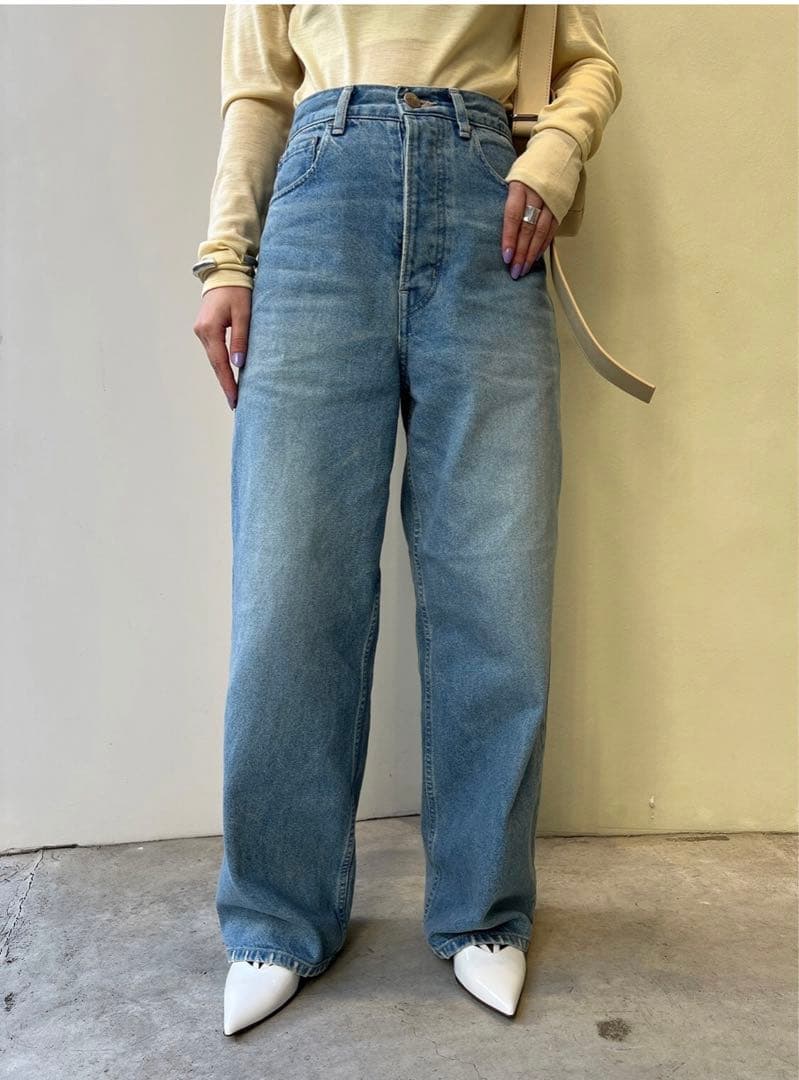 【美品】スタニングルアー　ｒワイドレッグデニム　サイズ24