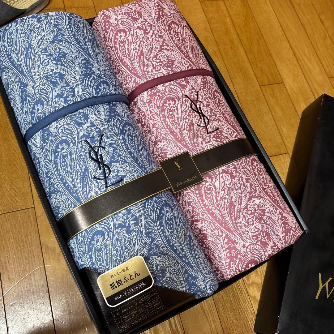 イヴサンローラン YSL 軽くて心地良い 肌掛布団 2枚セット ペイズリー柄