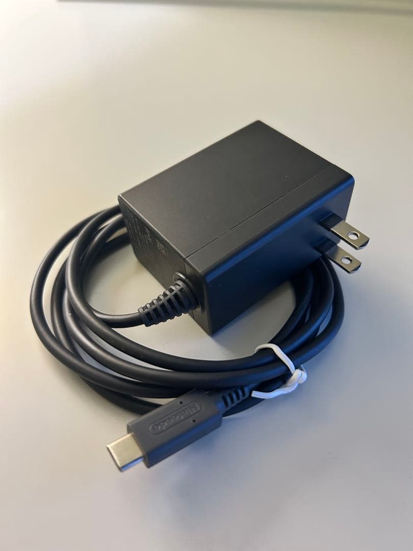 Nintendo Switch Lite ピンク 本体 ケース 充電器付