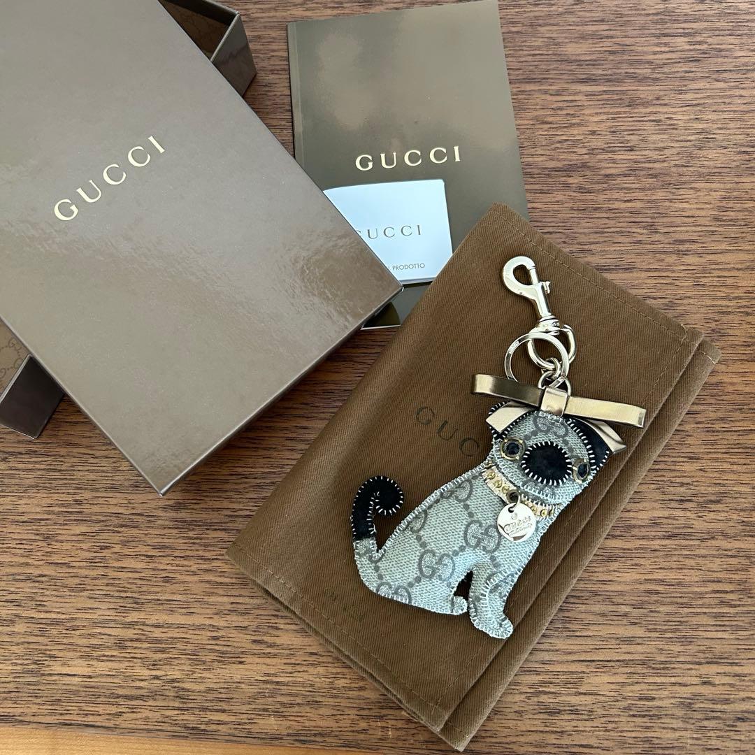 【美品・レア】GUCCI バッグチャーム　パグ　グッチョリ　オリバーくん