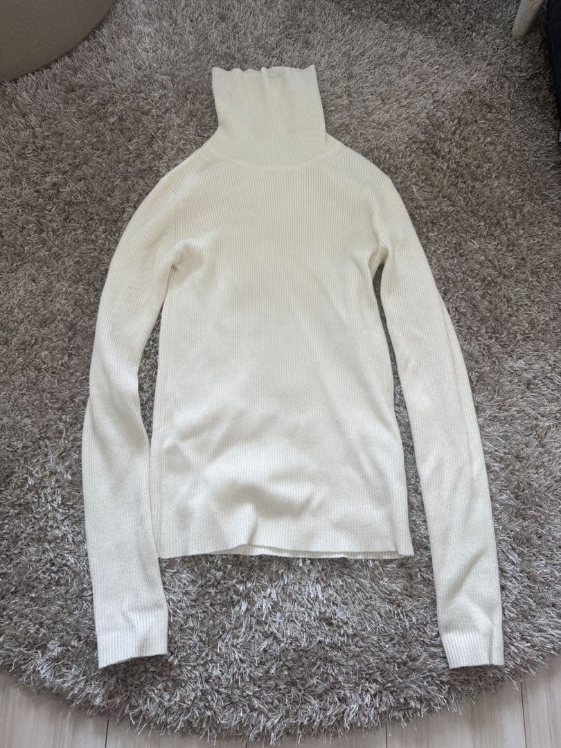 完売品　anuans シルクカシミアブレンドフィットリブタートルネック