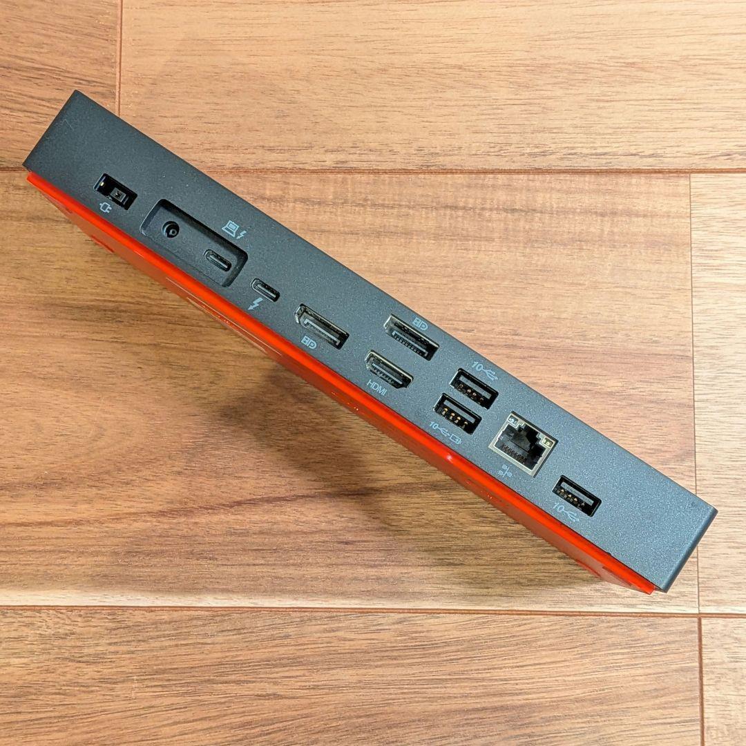 美品　ThinkPad Universal Thunderbolt 4 Dock