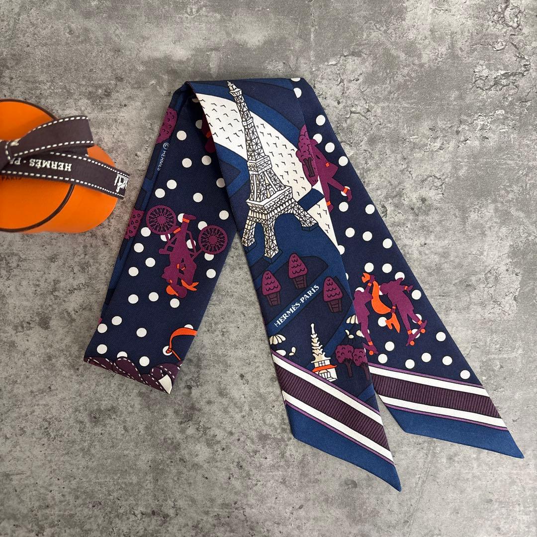 エルメス　ツイリー　新パリの恋人たち　ネイビー