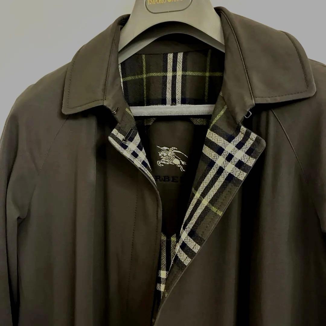Burberry 濃深緑トレンチコート