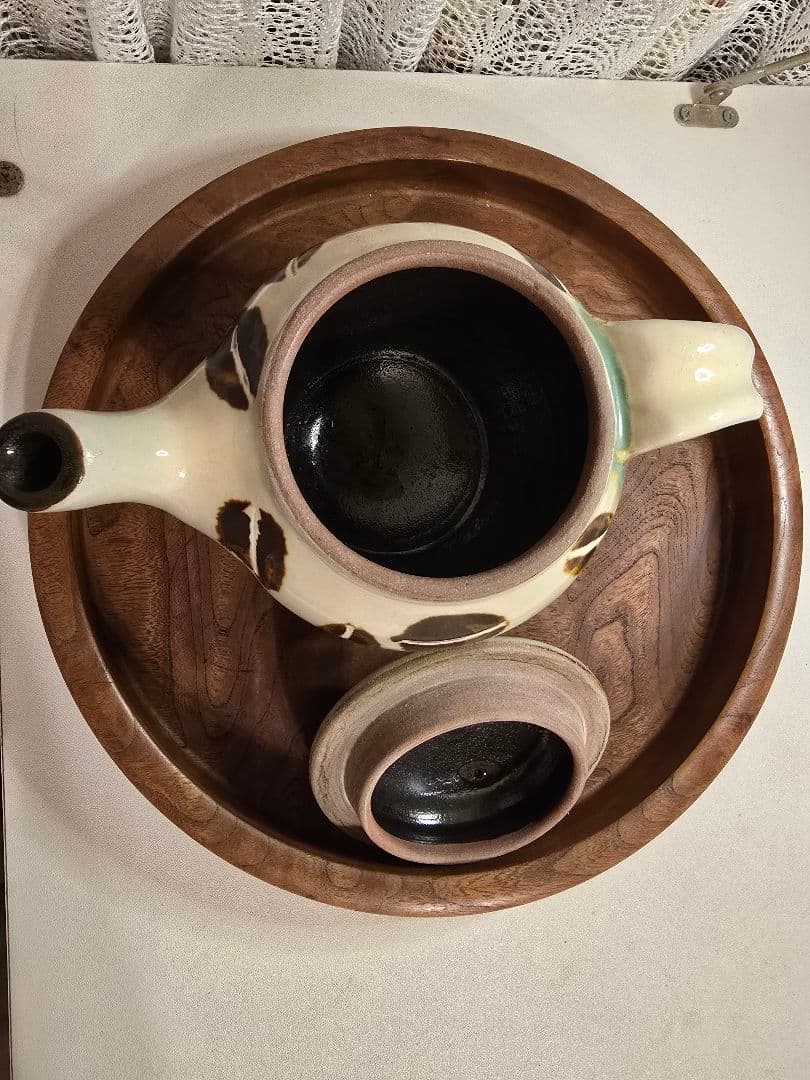 週末セール！！工房十鶴　コーヒー豆模様の陶器ティーポット　やちむん