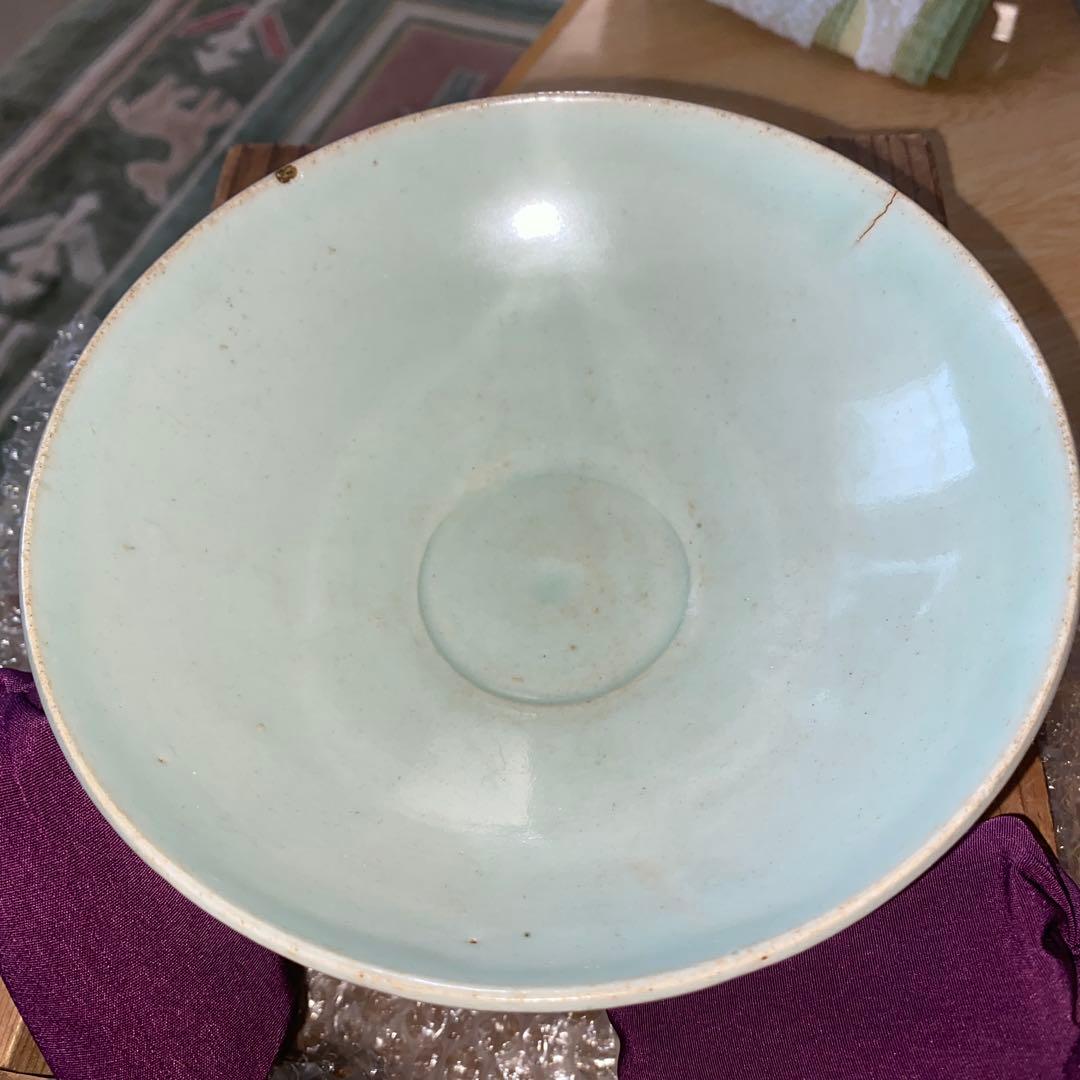 青白磁蓮弁紋碗　龍泉窯　南宋時代