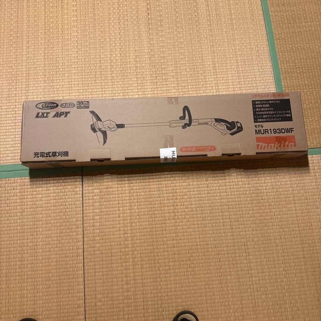 Makita バラシ品　本体のみ　充電式草刈機 MUR193DZ