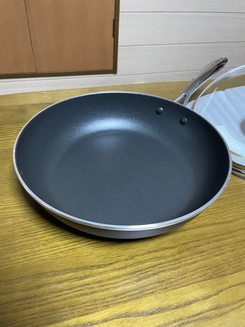 アサヒ軽金属　かるパン　軽量29cmフライパン ガラス蓋付き　①