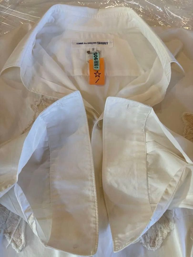 コムデギャルソンシャツ　ホワイト 刺繍入り 長袖シャツ　メンズSサイズ
