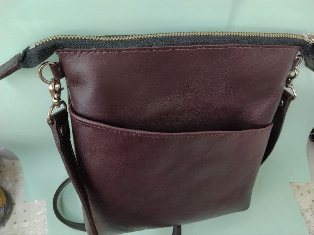 レザー　 ショルダーバッグ　ハンドメイド