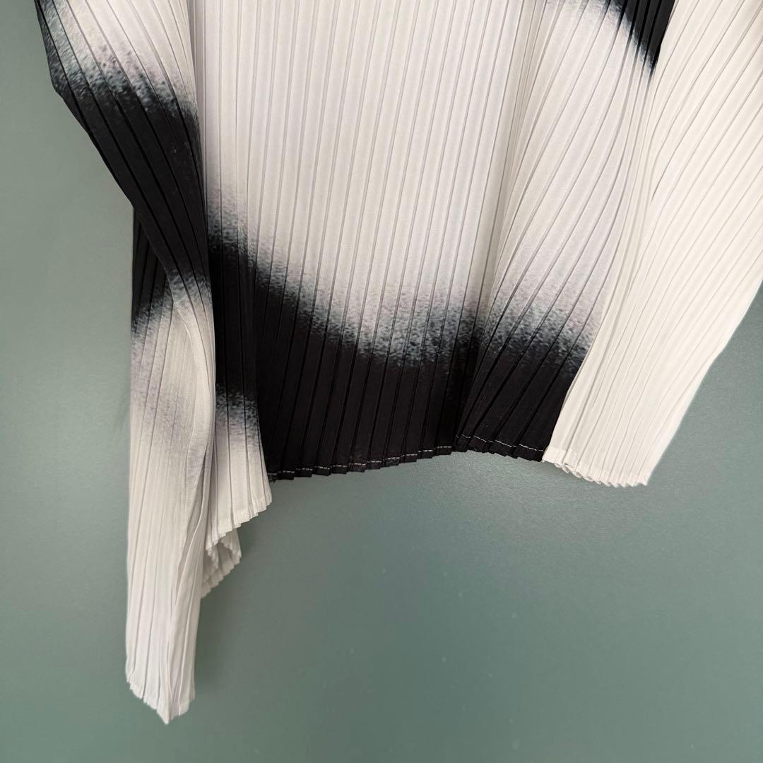 【てぃ】イッセイミヤケ shadow study tops トップス