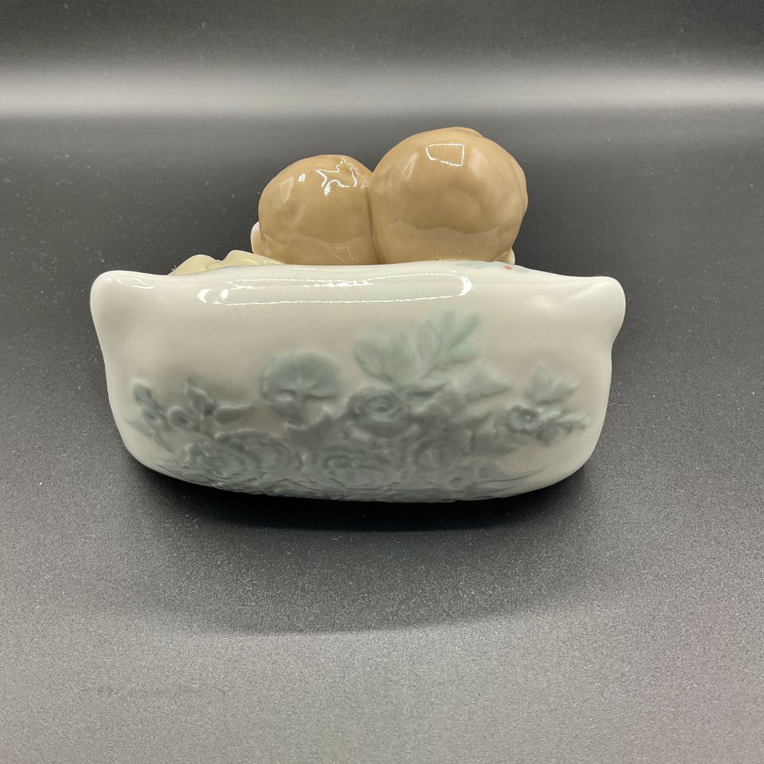 リヤドロ 赤ちゃんの夢 5772 LLADRO LITTLE DREAMERS