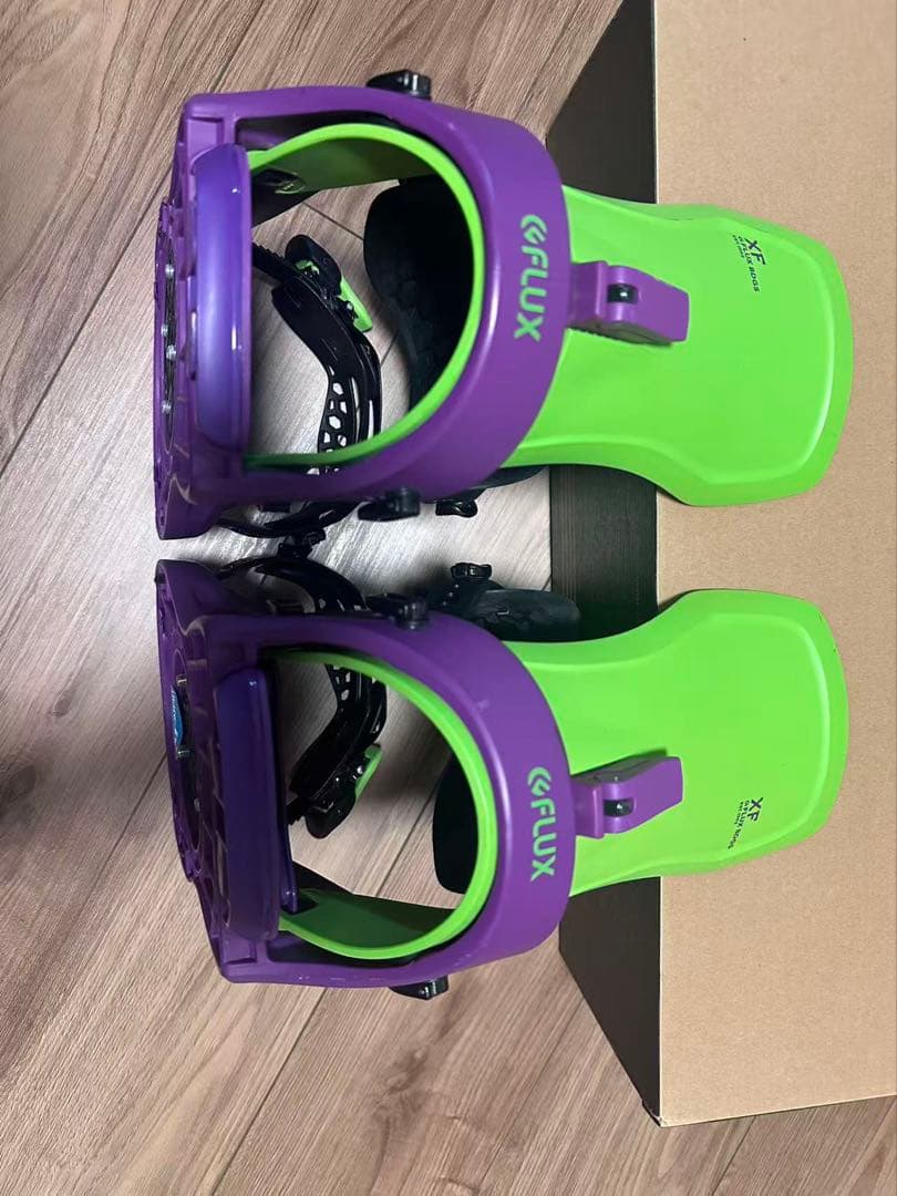 FLUX スノーボードビンディング 紫/緑